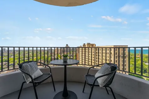 2020 North Lincoln Park West Chicago IL 60614