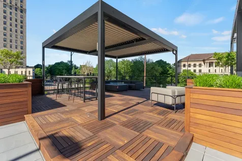 2020 North Lincoln Park West Chicago IL 60614