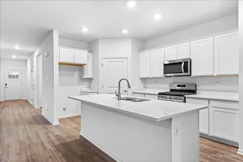 301 Westminster Court North Aurora IL 60542