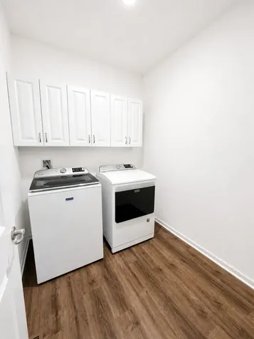 301 Westminster Court North Aurora IL 60542