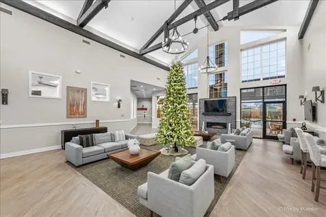 301 Westminster Court North Aurora IL 60542