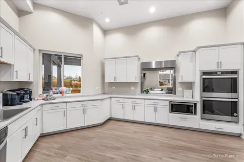 301 Westminster Court North Aurora IL 60542