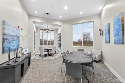 301 Westminster Court North Aurora IL 60542