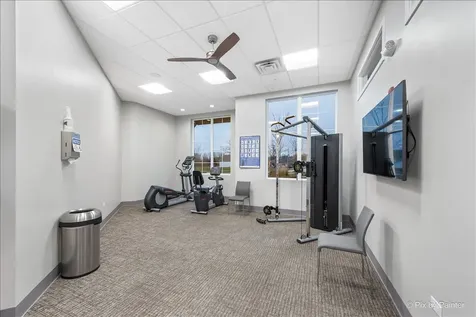 301 Westminster Court North Aurora IL 60542
