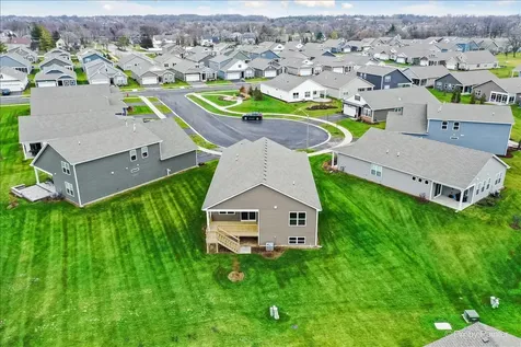 301 Westminster Court North Aurora IL 60542