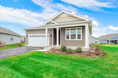 301 Westminster Court North Aurora IL 60542