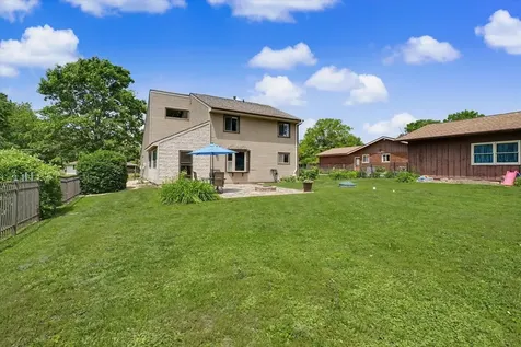 1 James Court Sidney IL 61877