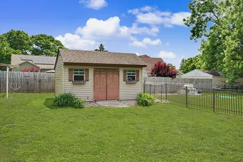 1 James Court Sidney IL 61877
