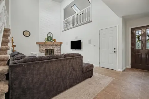 1 James Court Sidney IL 61877