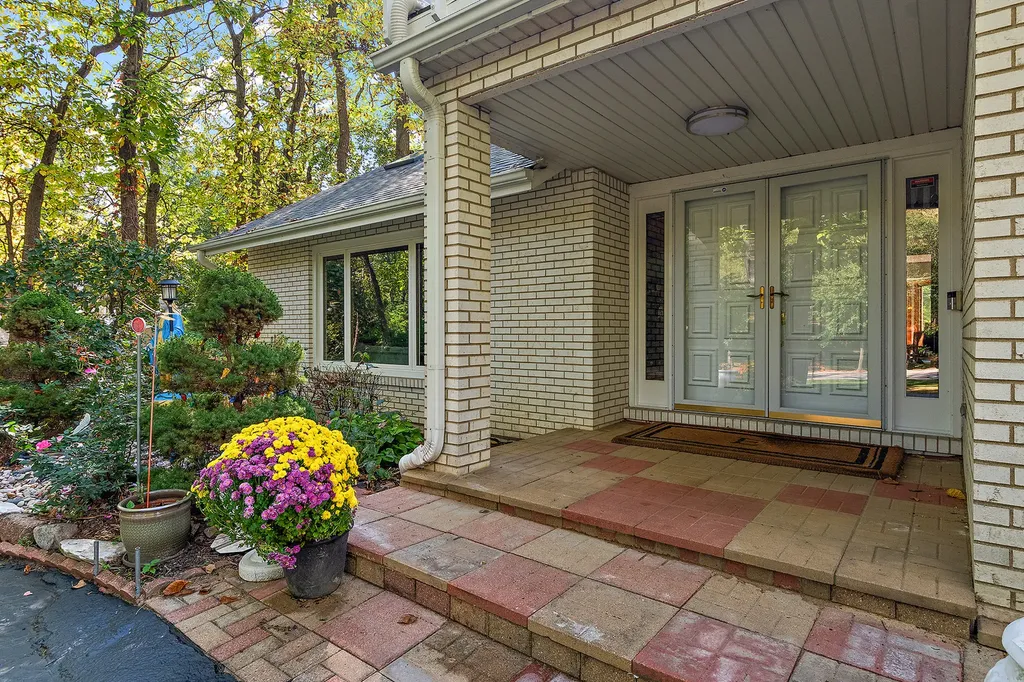1935 Green Trails Drive Lisle IL 60532