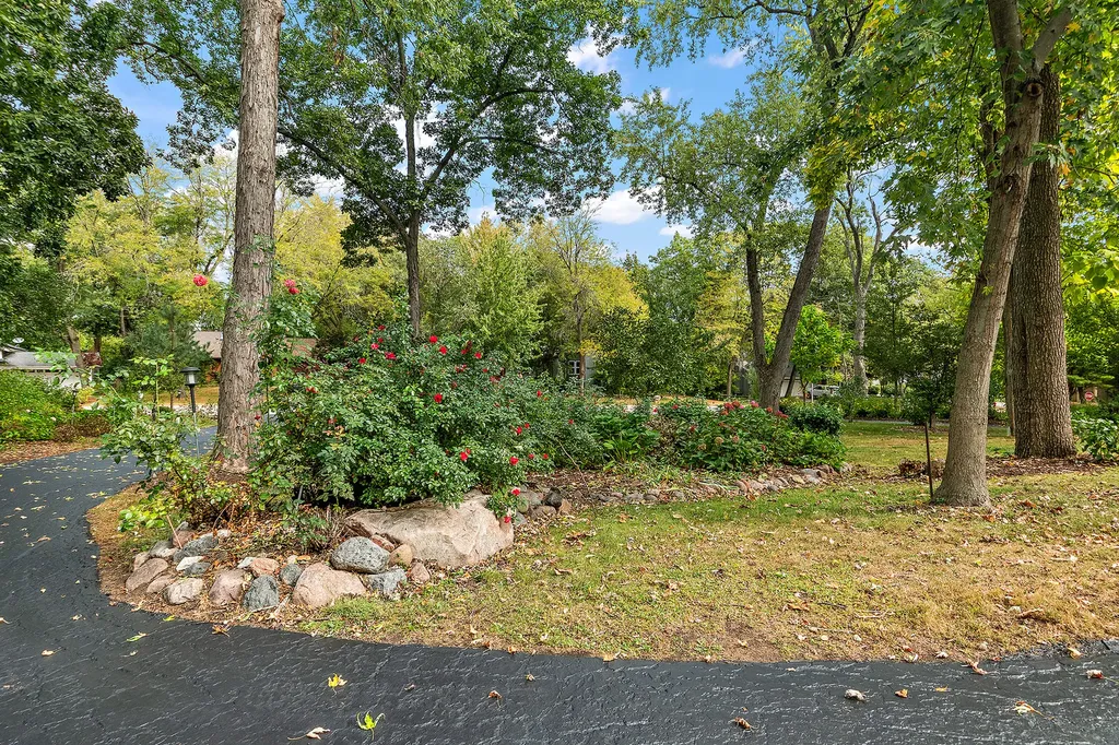 1935 Green Trails Drive Lisle IL 60532