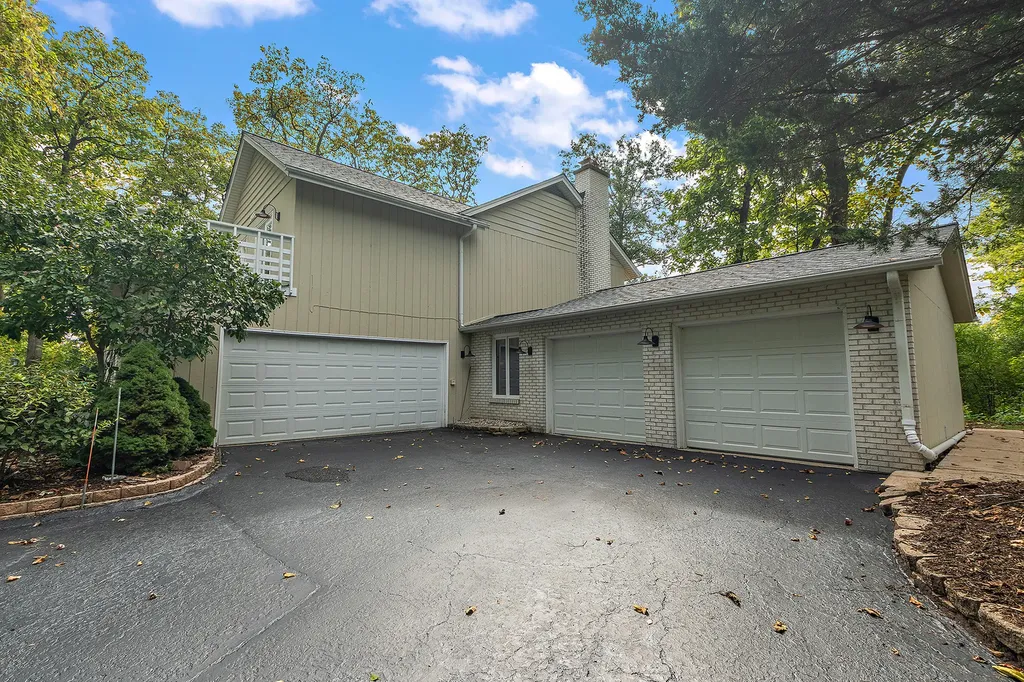 1935 Green Trails Drive Lisle IL 60532