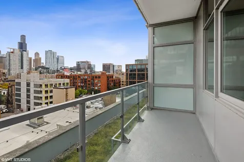 171 North Aberdeen Street Chicago IL 60607