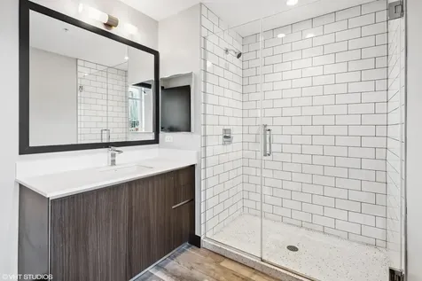 171 North Aberdeen Street Chicago IL 60607