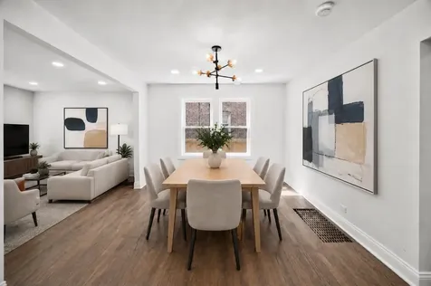 8848 South Jeffery Boulevard Chicago IL 60617