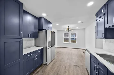8848 South Jeffery Boulevard Chicago IL 60617