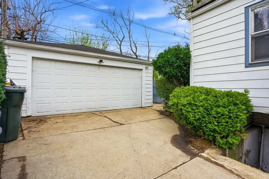 1216 North Northwest Highway Park Ridge IL 60068