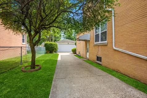 1216 North Northwest Highway Park Ridge IL 60068