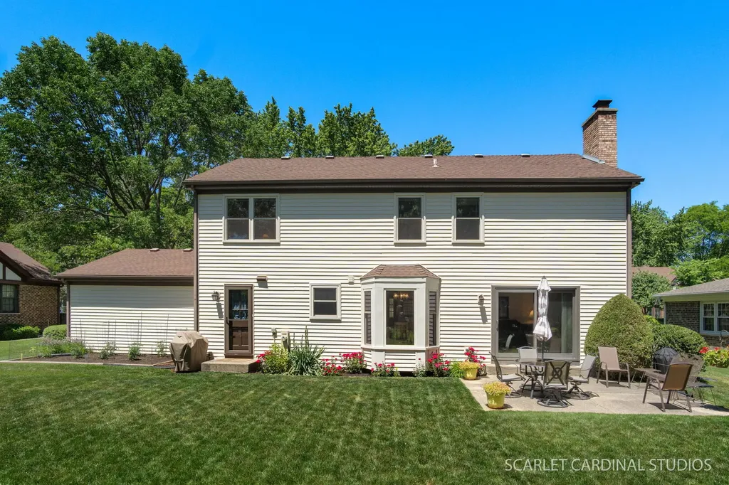 215 Alpine Drive Lake Zurich IL 60047