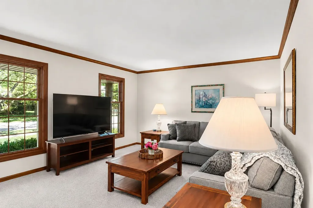 215 Alpine Drive Lake Zurich IL 60047