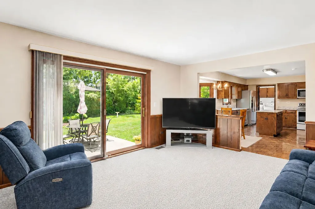 215 Alpine Drive Lake Zurich IL 60047
