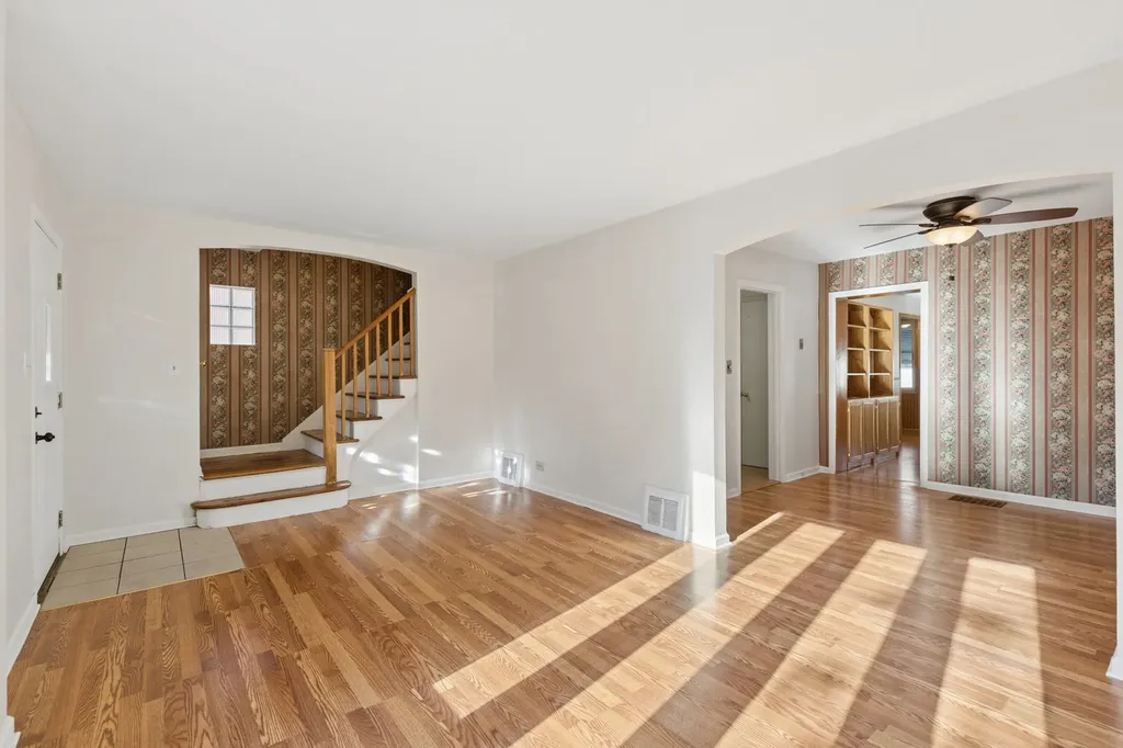 4140 North Pontiac Avenue Chicago IL 60634