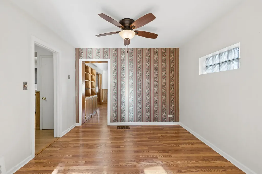 4140 North Pontiac Avenue Chicago IL 60634