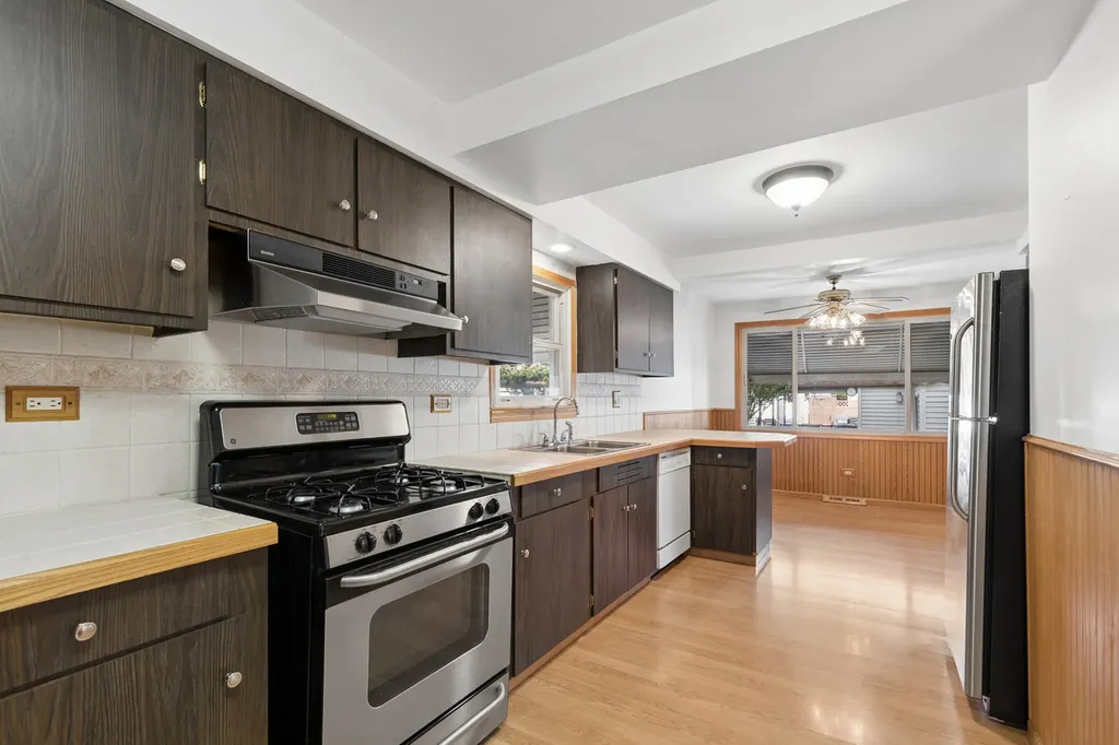 4140 North Pontiac Avenue Chicago IL 60634