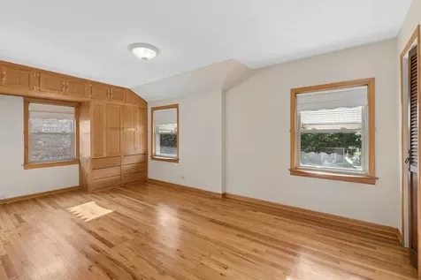 4140 North Pontiac Avenue Chicago IL 60634
