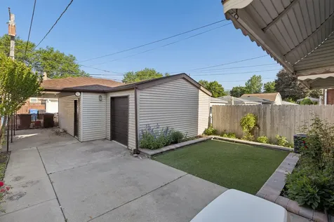 4140 North Pontiac Avenue Chicago IL 60634