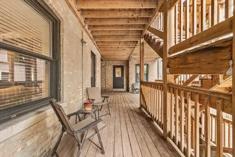 1454 West Roscoe Street Chicago IL 60657