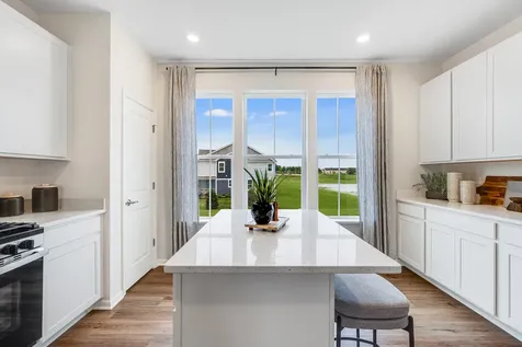 517 Red Oak Circle Volo IL 60020