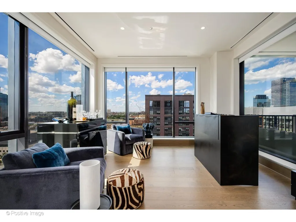 21 North May Street Chicago IL 60607