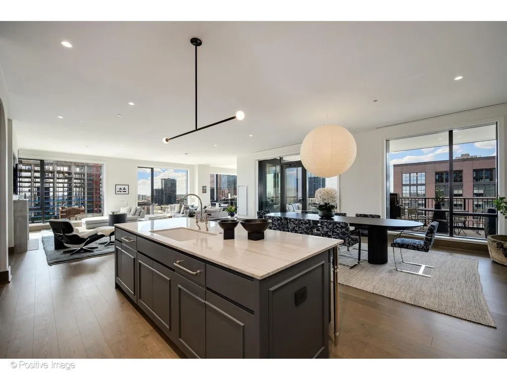 21 North May Street Chicago IL 60607