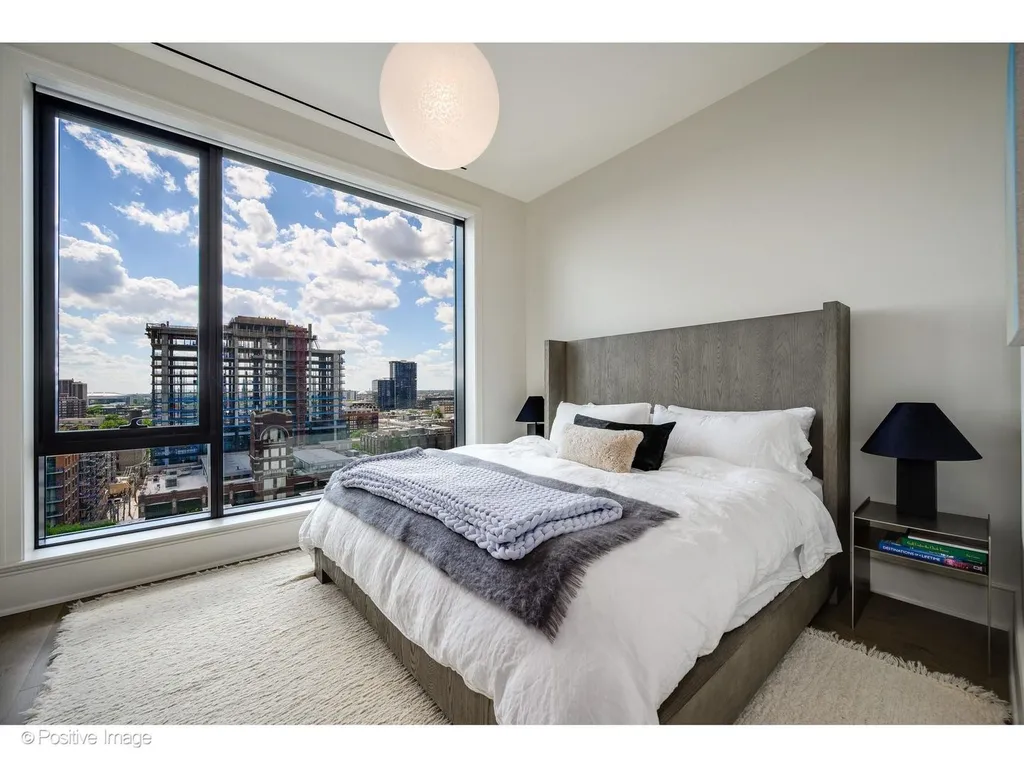 21 North May Street Chicago IL 60607