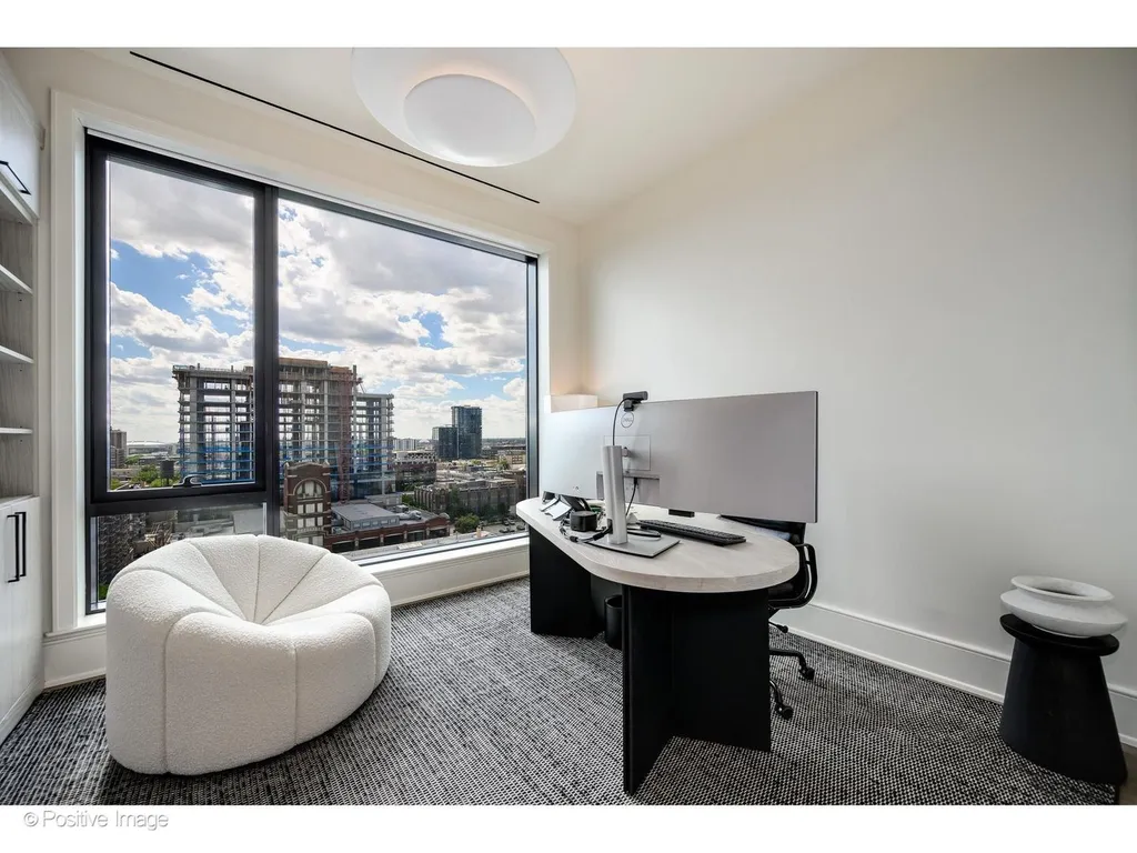 21 North May Street Chicago IL 60607