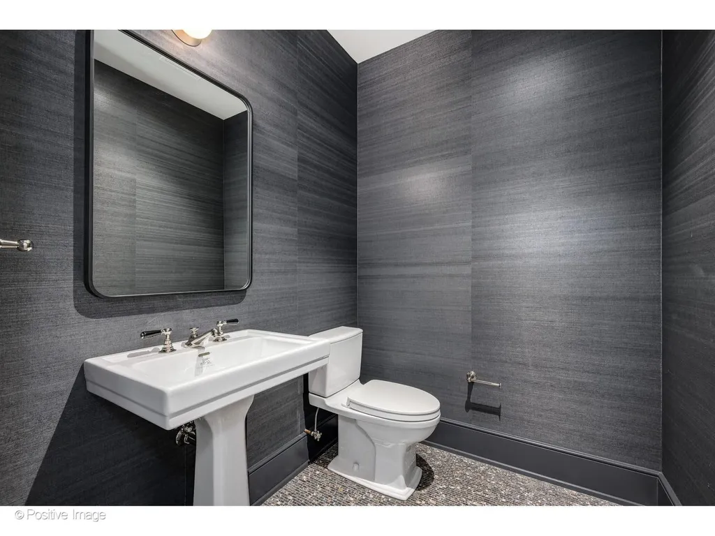 21 North May Street Chicago IL 60607