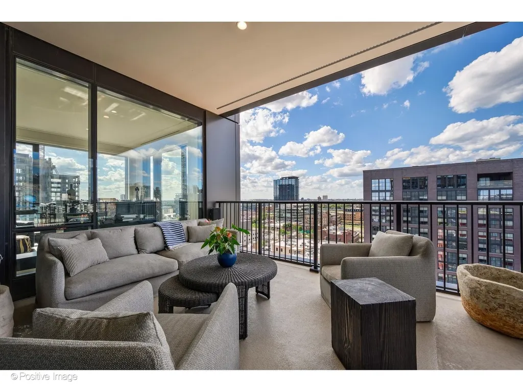 21 North May Street Chicago IL 60607