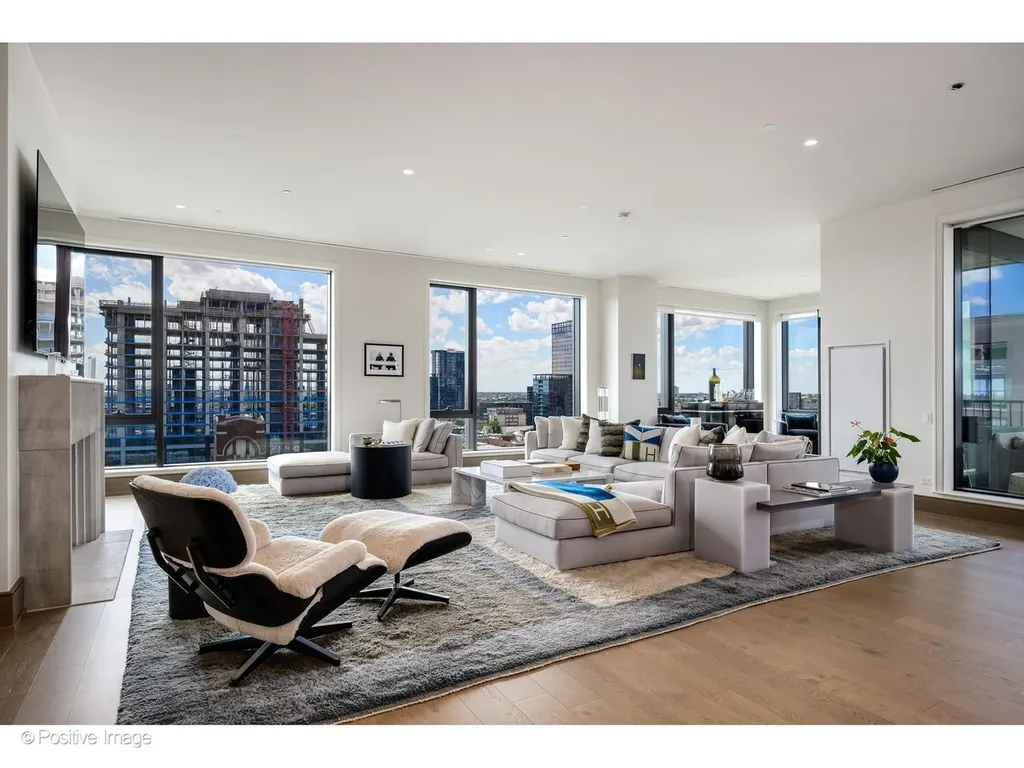 21 North May Street Chicago IL 60607