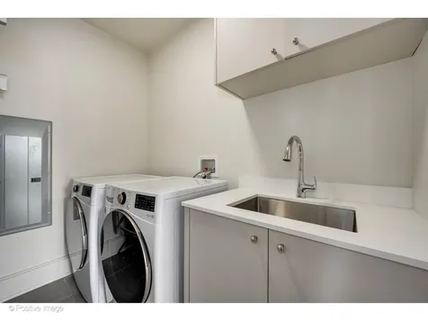 21 North May Street Chicago IL 60607