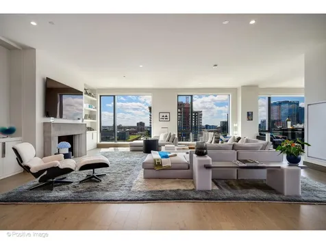 21 North May Street Chicago IL 60607