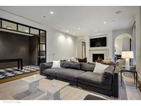21 North May Street Chicago IL 60607