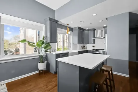 3325 North Lincoln Avenue Chicago IL 60657