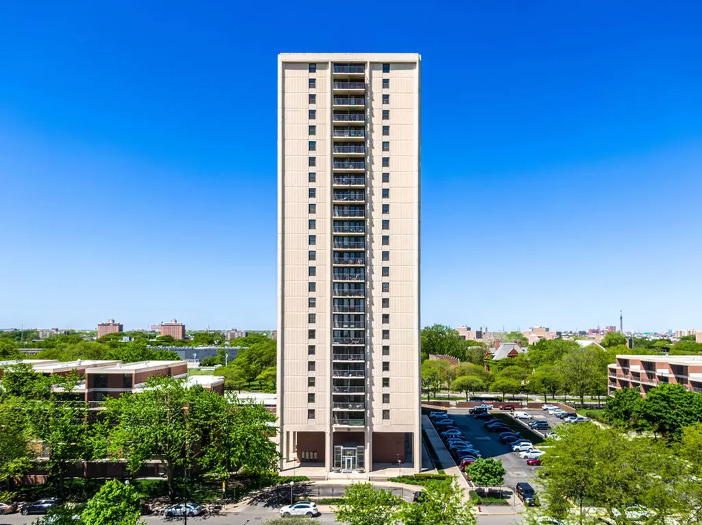 3001 South Michigan Avenue Chicago IL 60616