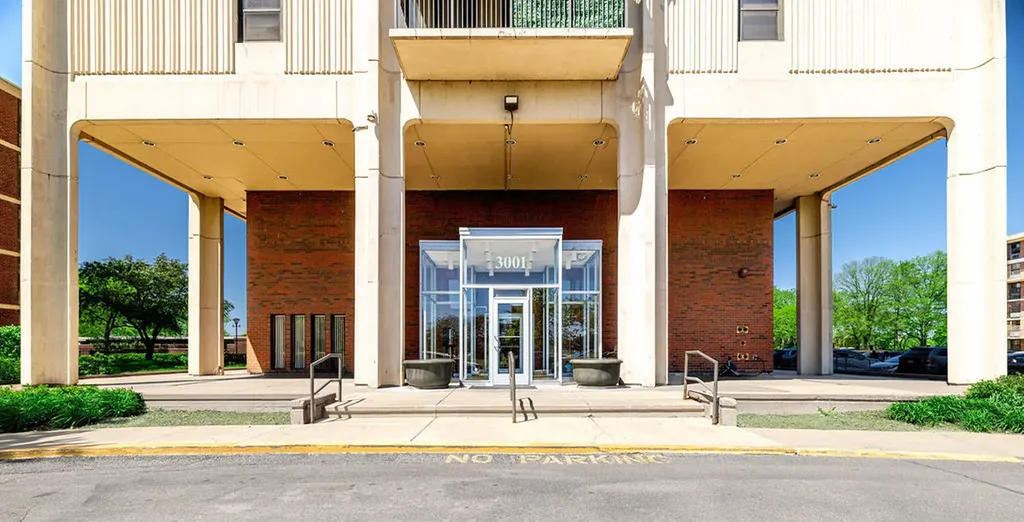 3001 South Michigan Avenue Chicago IL 60616