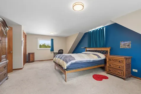 18646 Golfview Avenue Homewood IL 60430