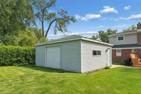 18646 Golfview Avenue Homewood IL 60430