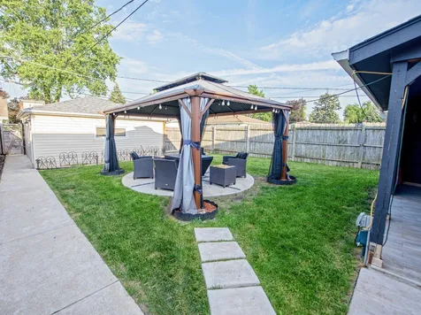 2535 West Street River Grove IL 60171
