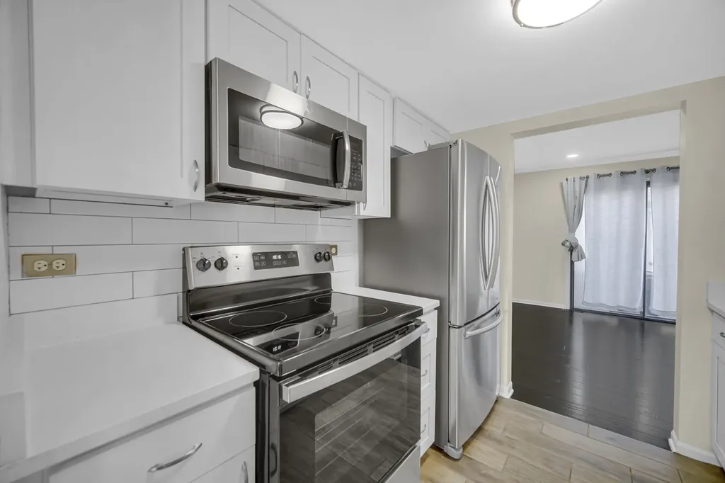 5S027 Pebble Beach Court Naperville IL 60563