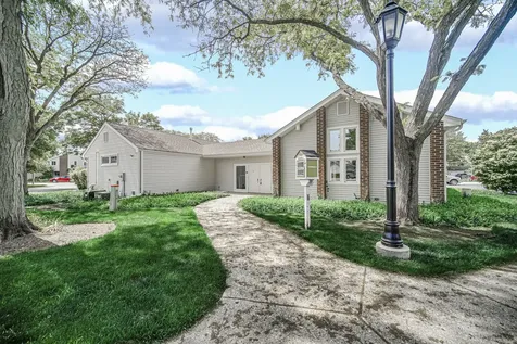 5S027 Pebble Beach Court Naperville IL 60563